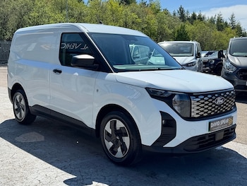 Used Ford Transit Courier 2025 for sale - 78734395: Photo
