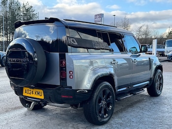 Used Land Rover Defender 110 2024 for sale - 78993205: Photo