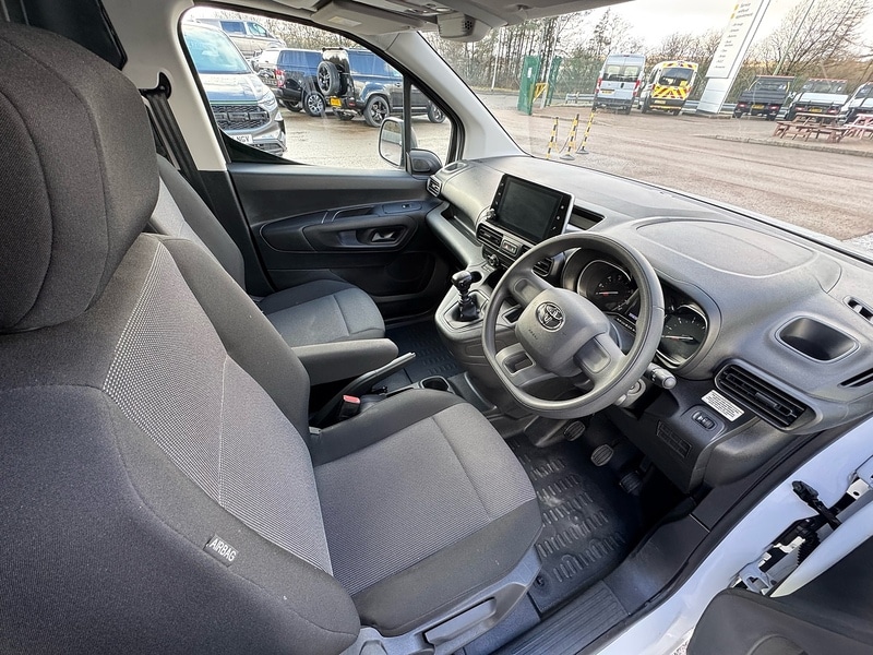 Used Toyota ProAce 2023 for sale - 77351172: Photo 14