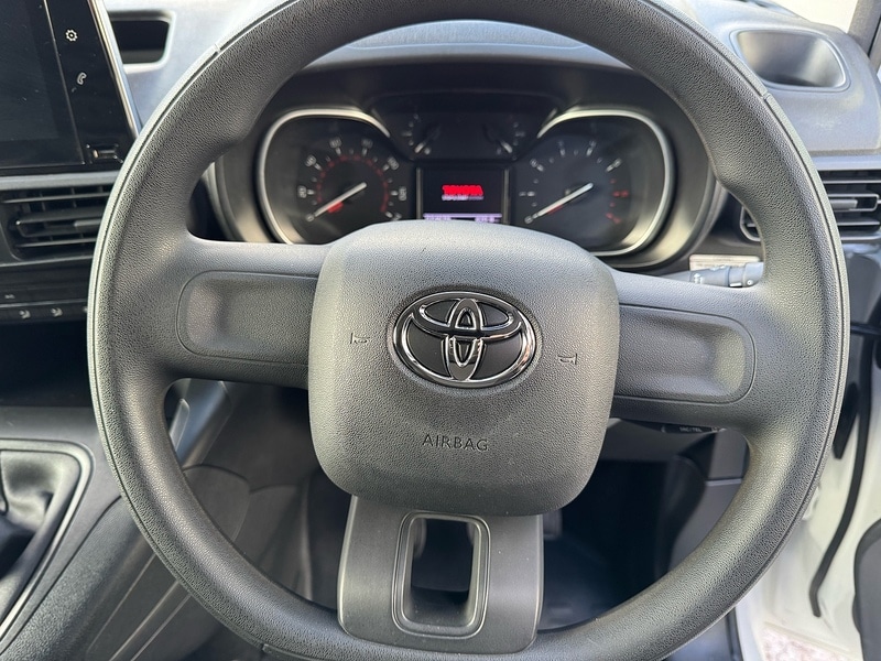 Used Toyota ProAce 2023 for sale - 77351172: Photo 26