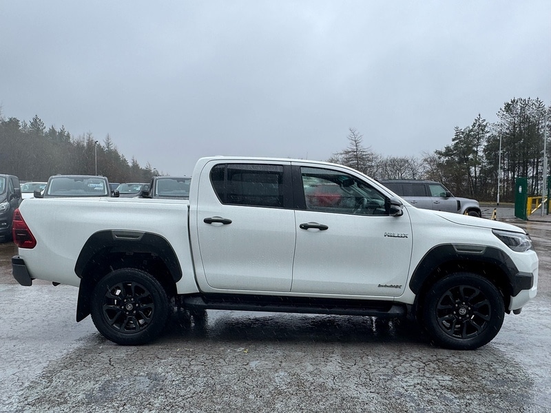 Used Toyota Hilux 2023 for sale - 77447049: Photo 12