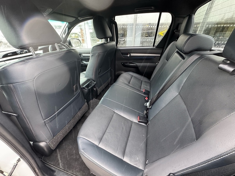 Used Toyota Hilux 2023 for sale - 77447049: Photo 17