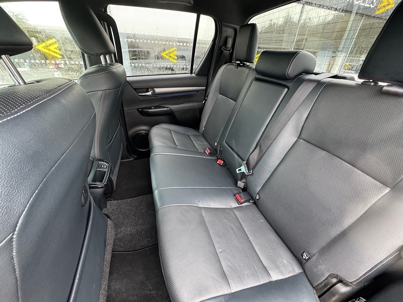 Used Toyota Hilux 2023 for sale - 77447049: Photo 21