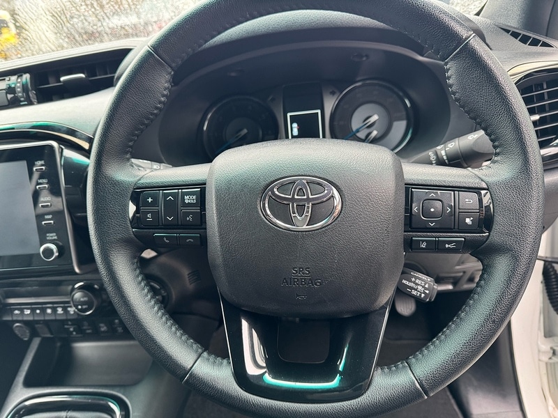 Used Toyota Hilux 2023 for sale - 77447049: Photo 30