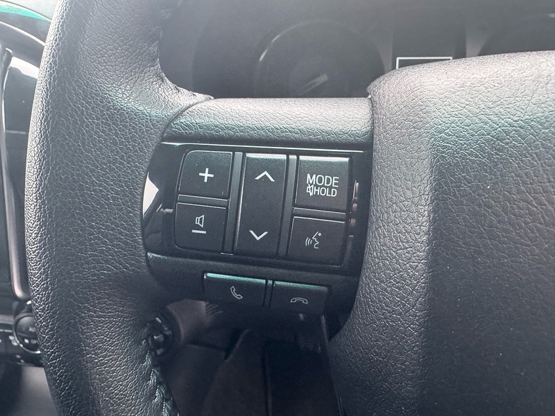 Used Toyota Hilux 2023 for sale - 77447049: Photo 34