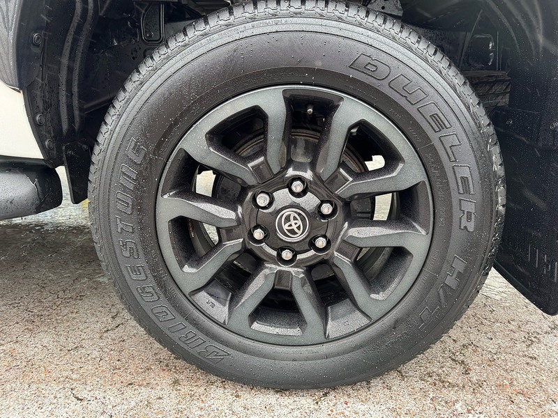 Used Toyota Hilux 2023 for sale - 77447049: Photo 37