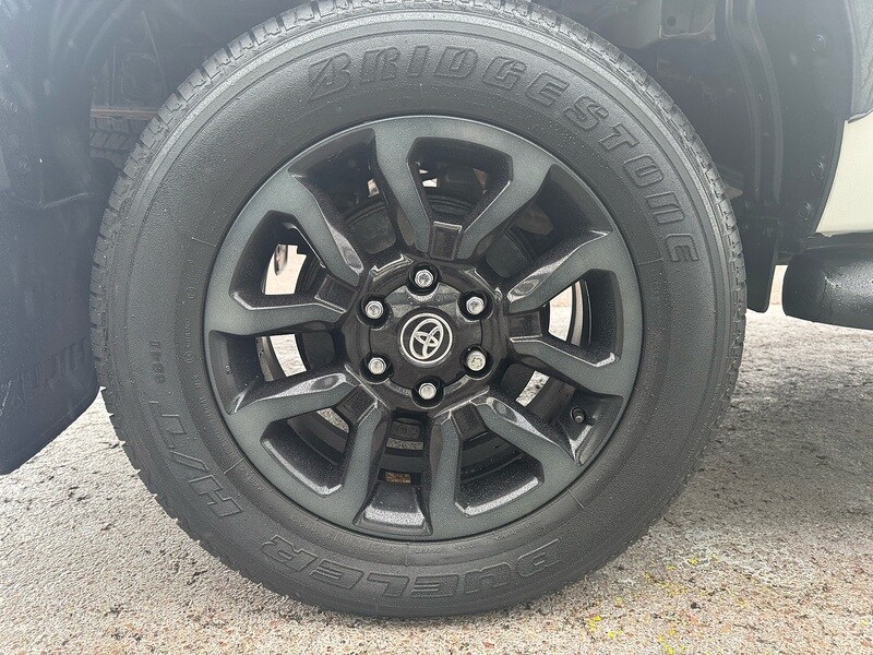 Used Toyota Hilux 2023 for sale - 77447049: Photo 44