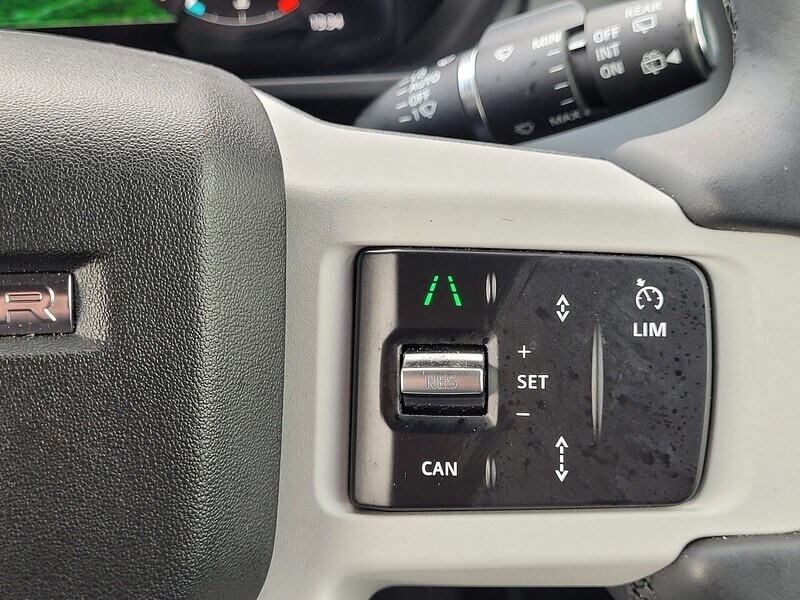 Used Land Rover Defender 2025 for sale - 77681345: Photo 27