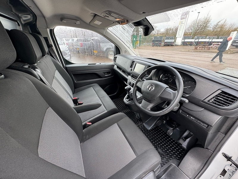 Used Vauxhall Vivaro 2023 for sale - 77817997: Photo 11
