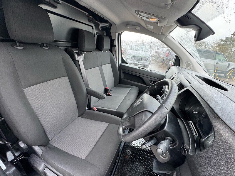 Used Vauxhall Vivaro 2023 for sale - 77817997: Photo 30