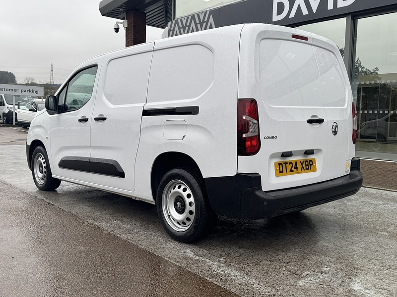 Used Vauxhall Combo 2024 for sale - 76482567: Photo 5
