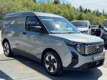 Used Ford E-Transit Courier 2025 for sale - 78702920: Photo
