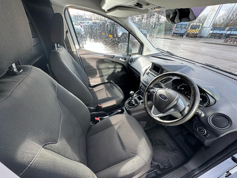 Used Ford Transit Courier 2023 for sale - 78197507: Photo 10
