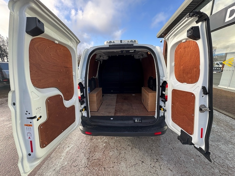 Used Ford Transit Courier 2023 for sale - 78197507: Photo 11