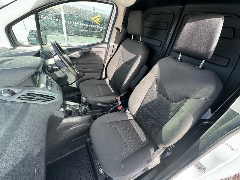Used Ford Transit Courier 2023 for sale - 78197507: Photo 7