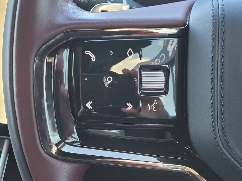 Used Land Rover Range Rover Velar 2023 for sale - 76712110: Photo 40