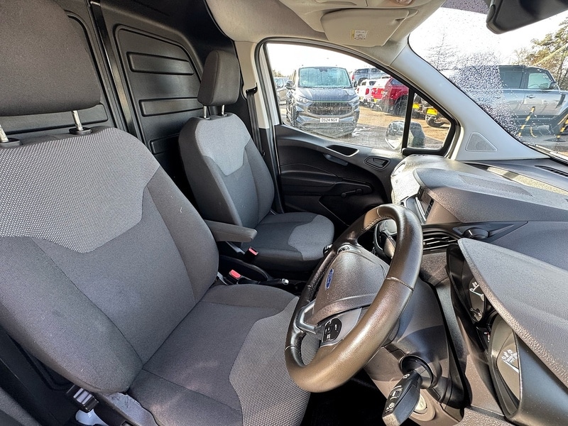 Used Ford Transit Courier 2023 for sale - 77555849: Photo 25