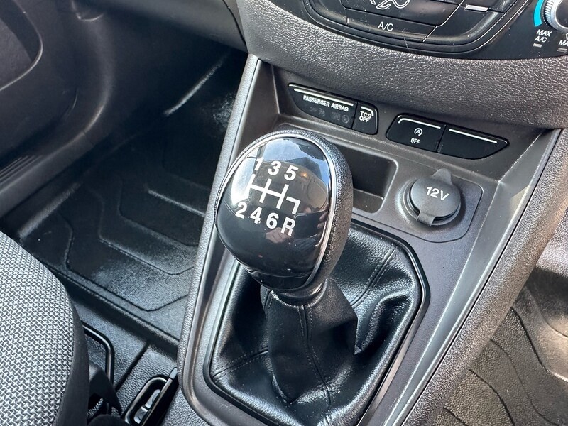 Used Ford Transit Courier 2023 for sale - 77555849: Photo 32