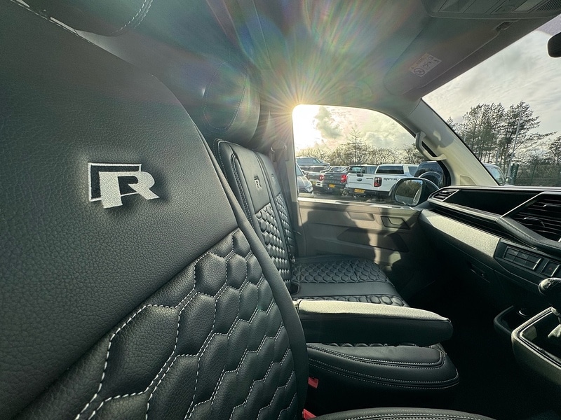 Used Volkswagen Transporter 2024 for sale - 76626868: Photo 24