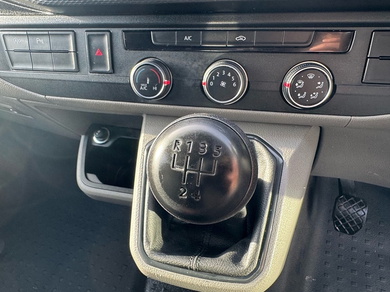 Used Volkswagen Transporter 2024 for sale - 76626868: Photo 38