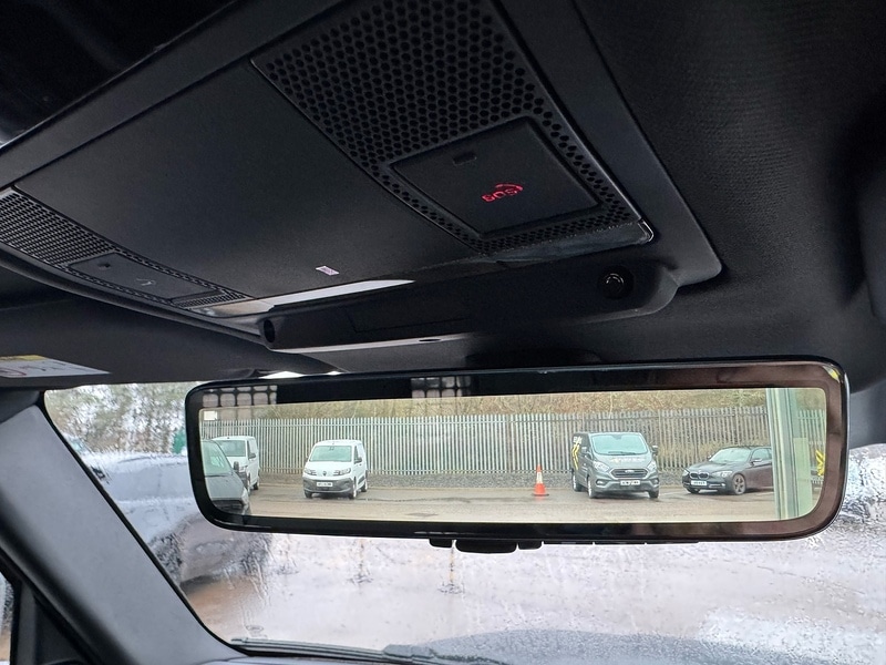 Used Land Rover Defender 2025 for sale - 76973974: Photo 11