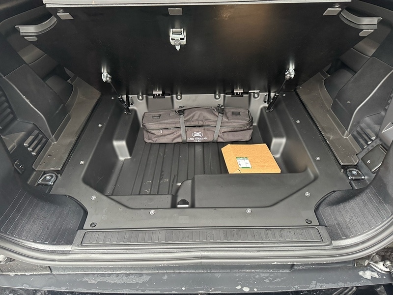 Used Land Rover Defender 2025 for sale - 76973974: Photo 31