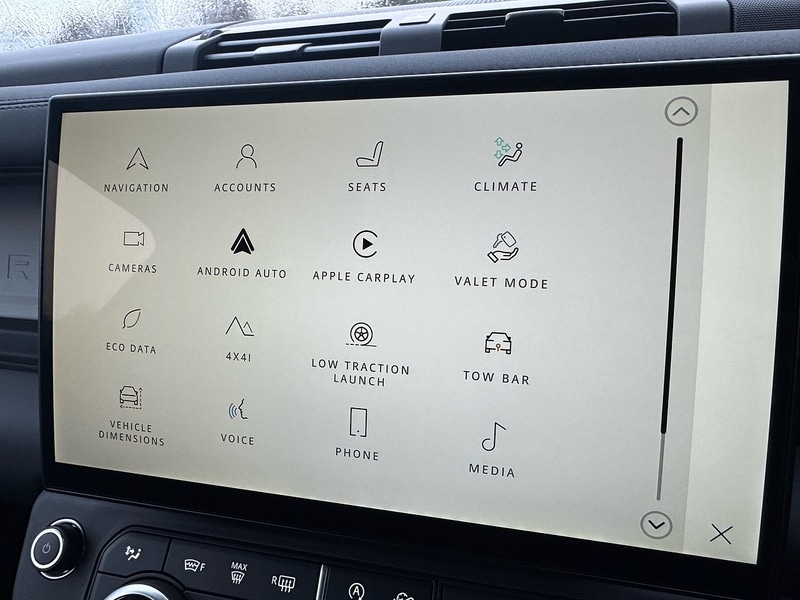 Used Land Rover Defender 2025 for sale - 76973974: Photo 8