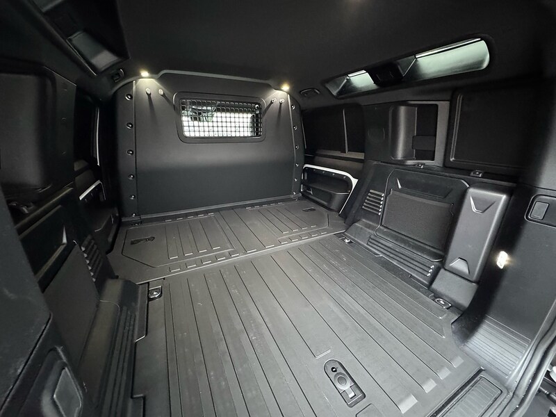 Used Land Rover Defender 110 2025 for sale - 77034298: Photo 19