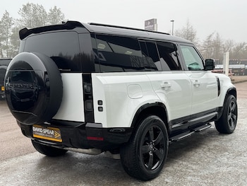 Used Land Rover Defender 110 2025 for sale - 77034298: Photo