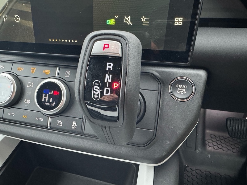 Used Land Rover Defender 110 2025 for sale - 77034298: Photo 32