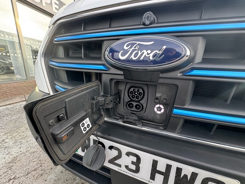 Used Ford E-Transit 2023 for sale - 76821333: Photo 19