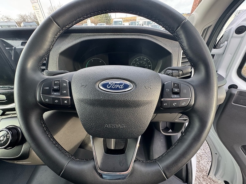Used Ford E-Transit 2023 for sale - 76821333: Photo 21