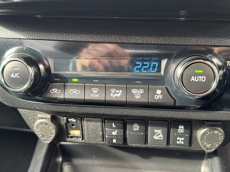 Used Toyota Hilux 2021 for sale - 77535564: Photo 28