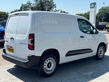Used Citroen Berlingo 2024 for sale - 79155892: Photo