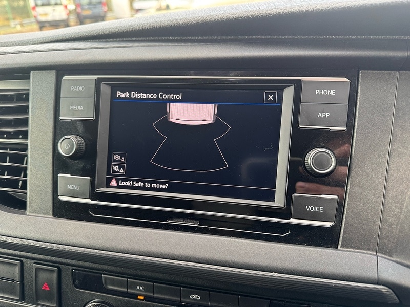 Used Volkswagen Transporter 2023 for sale - 76958523: Photo 11