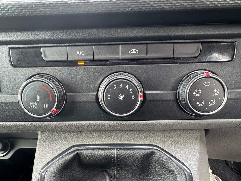 Used Volkswagen Transporter 2023 for sale - 76958523: Photo 16
