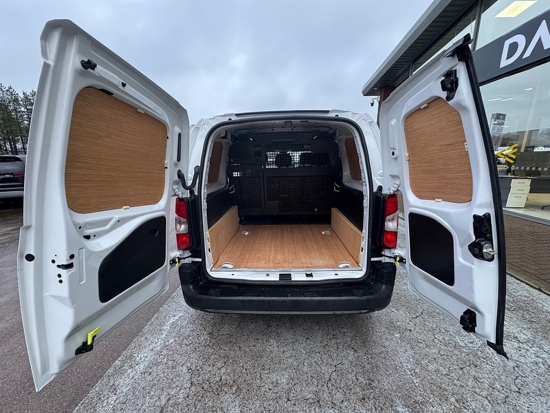 Used Peugeot Partner 2023 for sale - 76496950: Photo 9