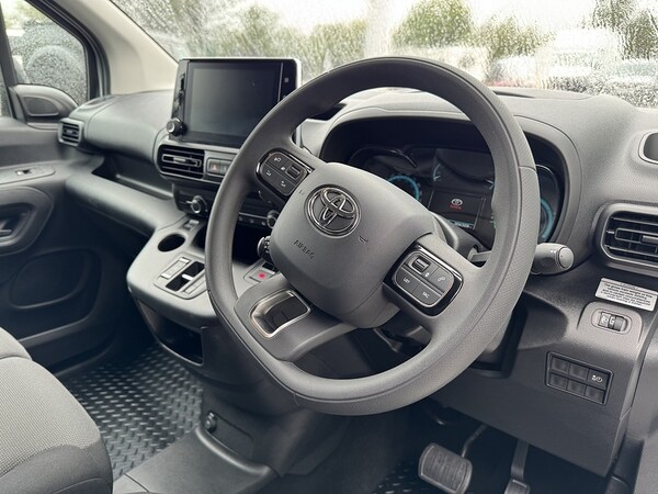 Used Toyota ProAce 2022 for sale - 75986739: Photo 22
