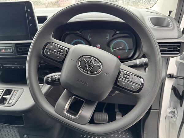 Used Toyota ProAce 2022 for sale - 75986739: Photo 34
