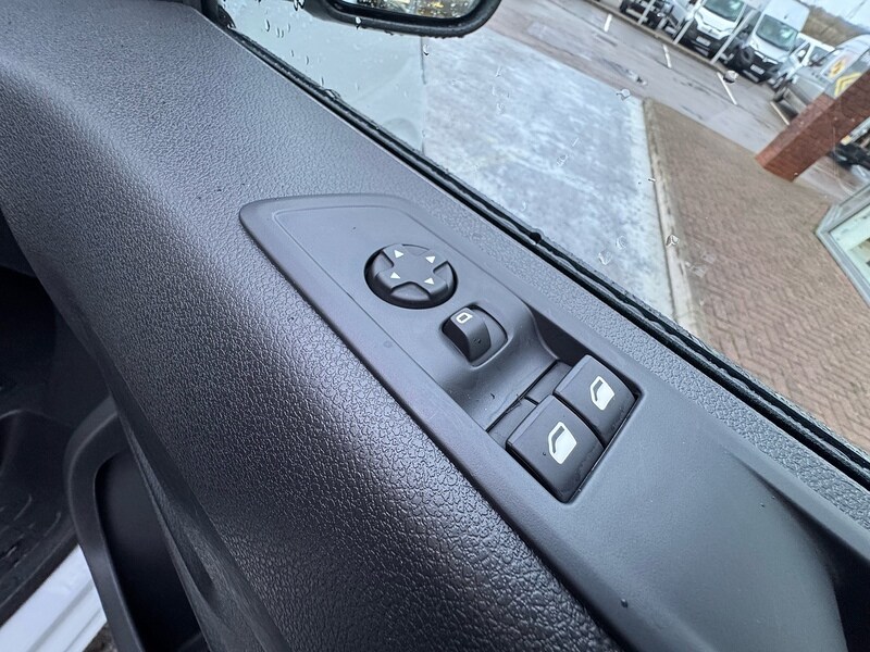 Used Vauxhall Vivaro 2023 for sale - 76536265: Photo 27