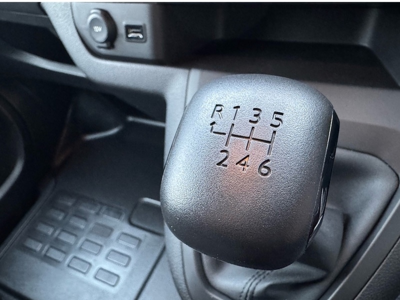 Used Vauxhall Vivaro 2023 for sale - 76536265: Photo 30