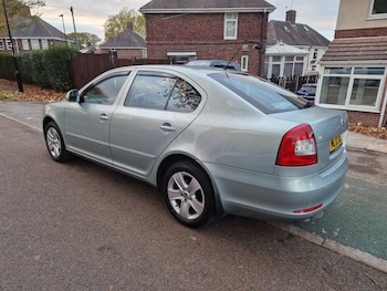 Used Skoda Octavia 2010 for sale - 76392079: Photo