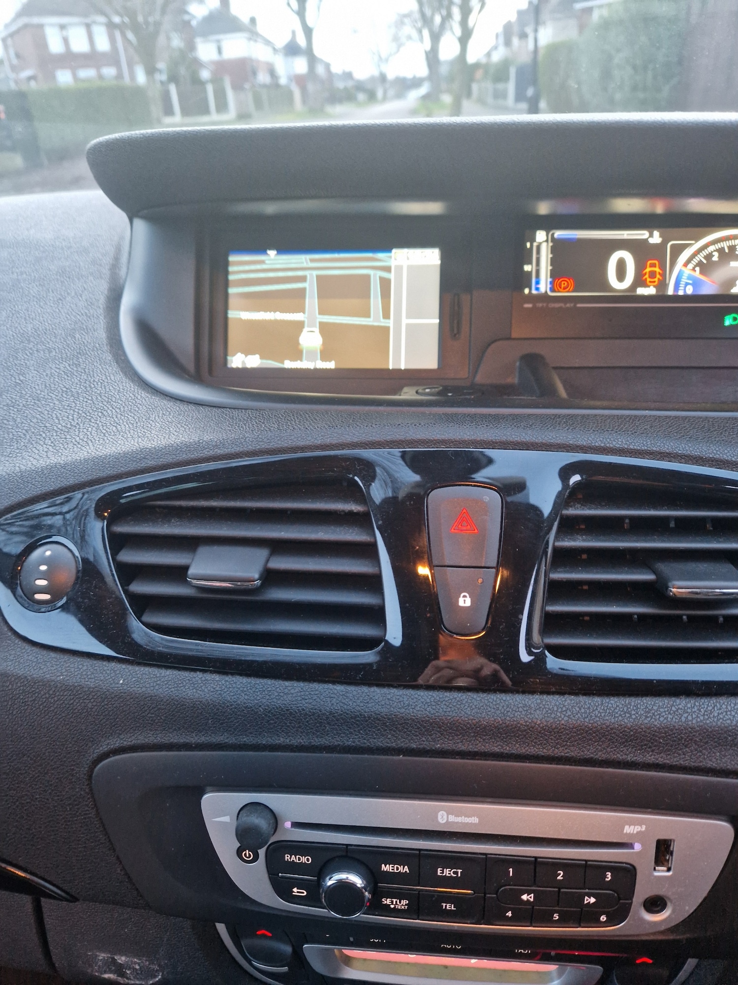 Used Renault Scenic 2015 for sale - 77475299: Photo 20