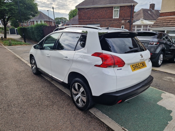Used Peugeot 2008 2015 for sale - 76097109: Photo 11