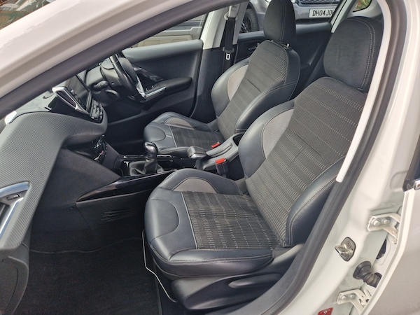 Used Peugeot 2008 2015 for sale - 76097109: Photo 14