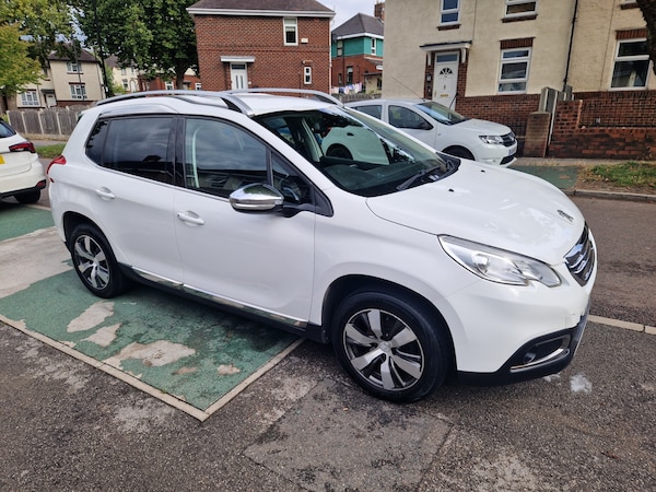 Used Peugeot 2008 2015 for sale - 76097109: Photo 7