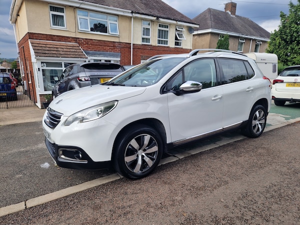 Used Peugeot 2008 2015 for sale - 76097109: Photo 9