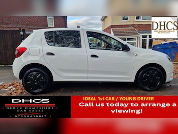 Used Dacia Sandero 2016 for sale - 76505281: Photo