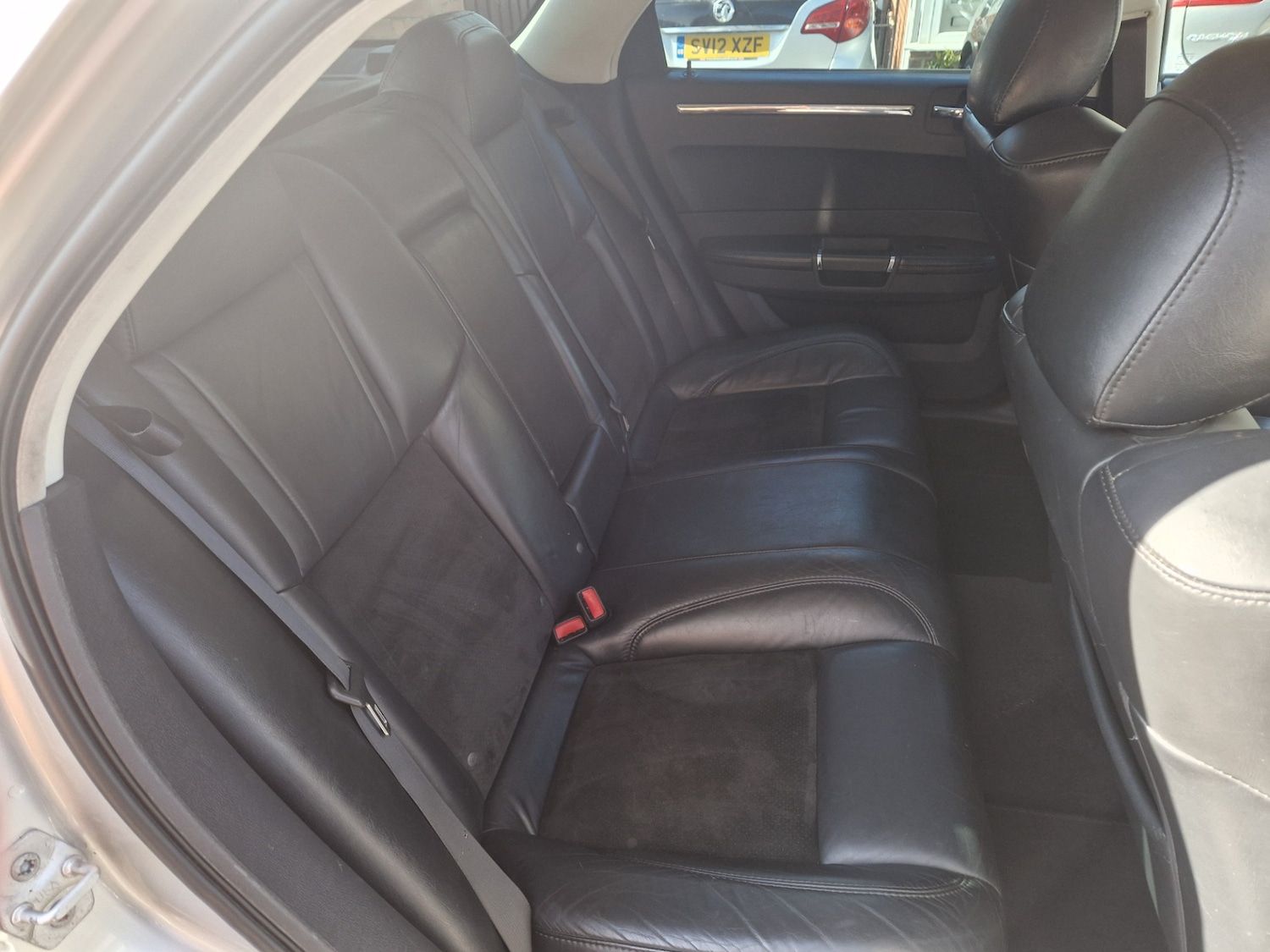 Used Chrysler 300C 2009 for sale - 78199175: Photo 12