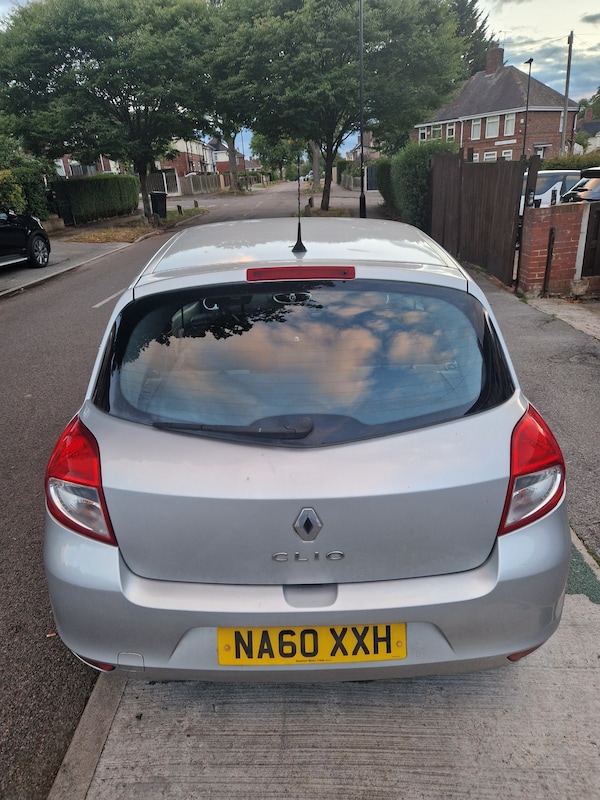 Used Renault Clio 2011 for sale - 76244698: Photo 12
